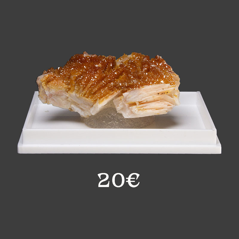 Vanadinite Maroc de petite taille à prix doux.